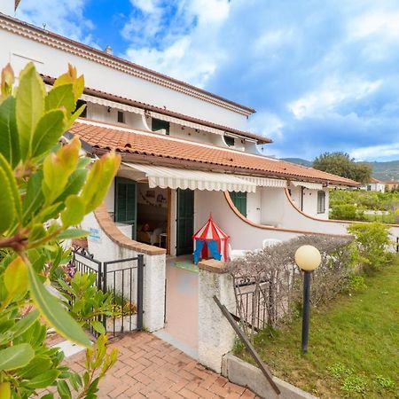 Babyaccommodation Stay In Family II Pietra Ligure Zewnętrze zdjęcie