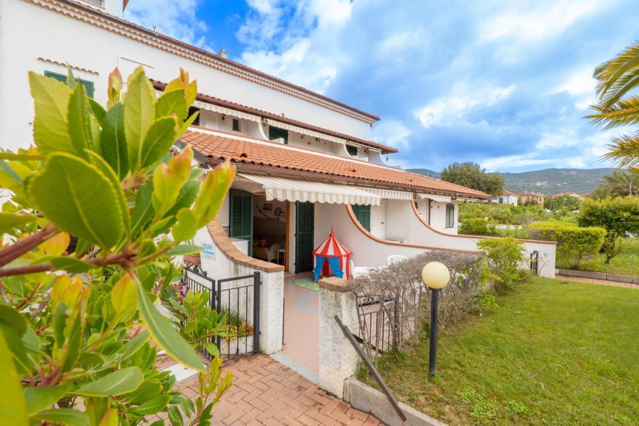 Babyaccommodation Stay In Family II Pietra Ligure Zewnętrze zdjęcie