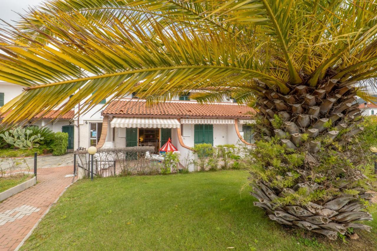 Babyaccommodation Stay In Family II Pietra Ligure Zewnętrze zdjęcie