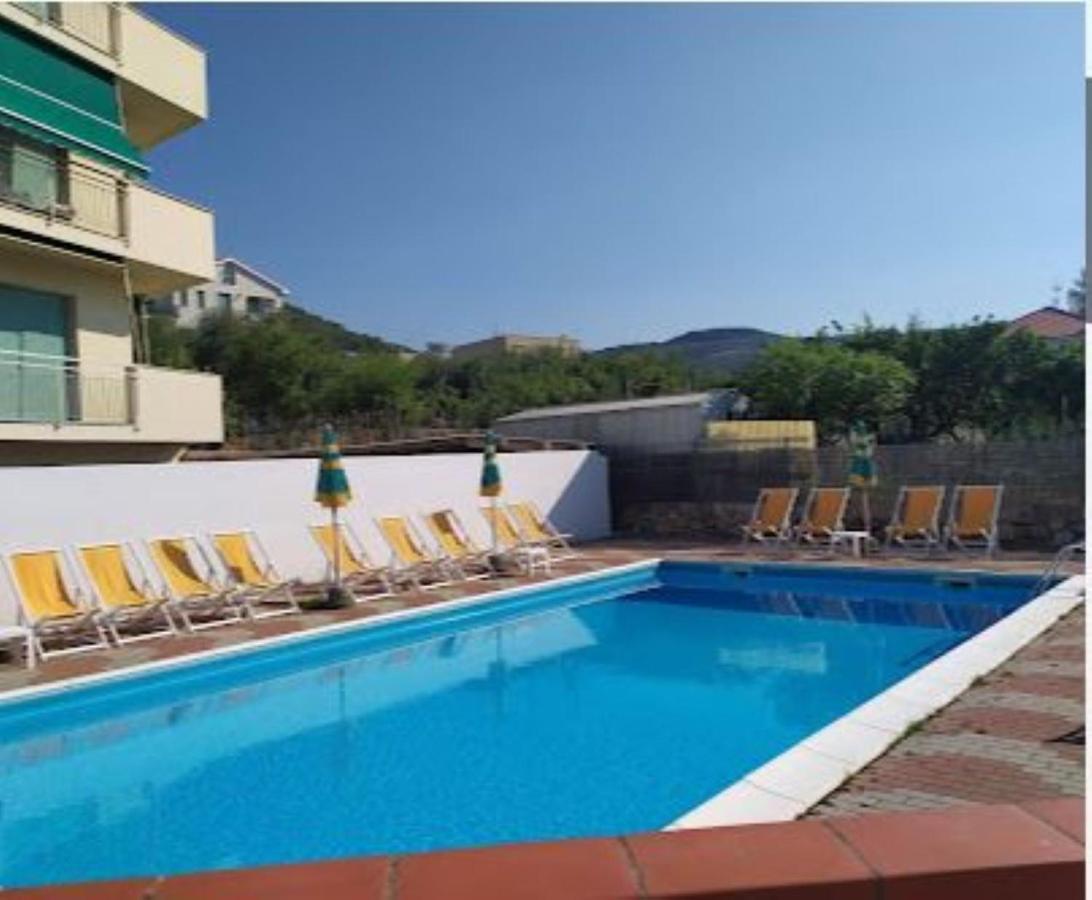 Babyaccommodation Stay In Family II Pietra Ligure Zewnętrze zdjęcie